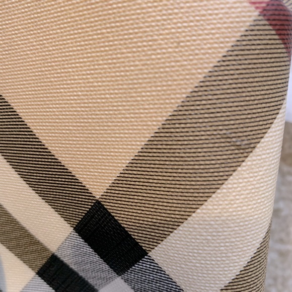 Large Burberry Limited edition Tote bag - Picture 10 of 14